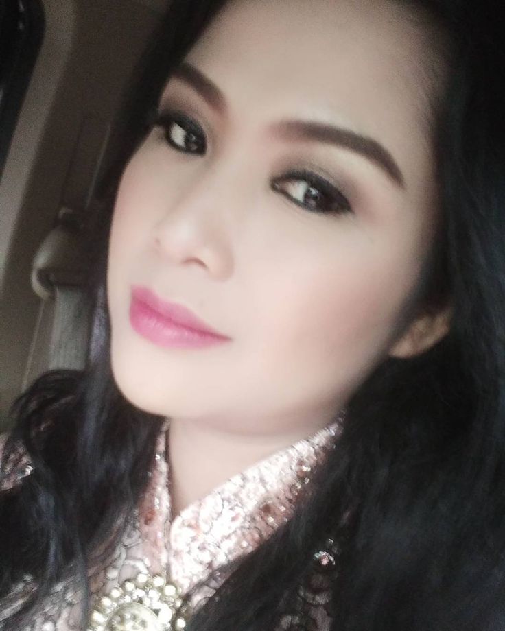 Potret Dewi, 38 tahun dari Surabaya